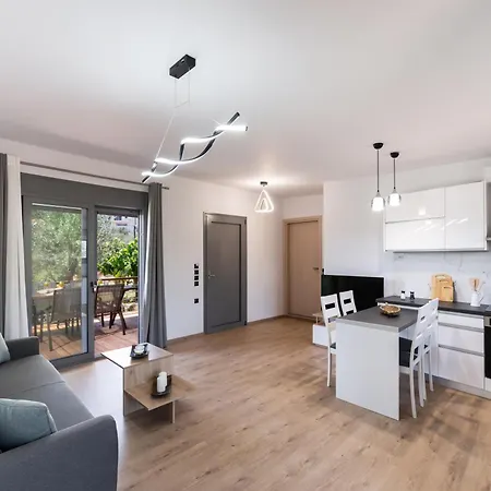 Ninemia Homes 2 By Imagine דירה Lefkáda